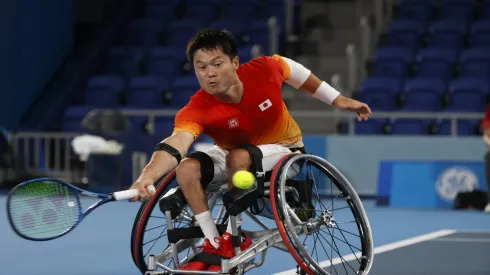 El tenis sobre silla de ruedas es uno de los deportes de los Juegos Paralímpicos.
