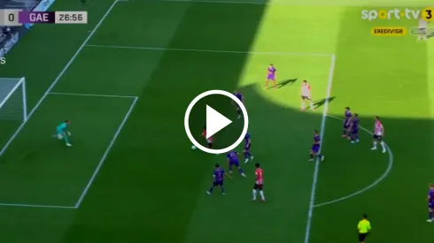 Hirving Lozano sigue con la buena racha en Países Bajos