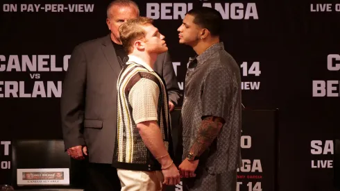 Canelo Álvarez y Edgar Berlanga cara a cara en la previa al combate de este sábado 14 de septiembre.
