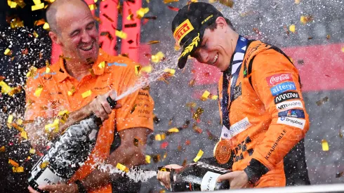 Oscar Piastri festeja su triunfo en Bakú