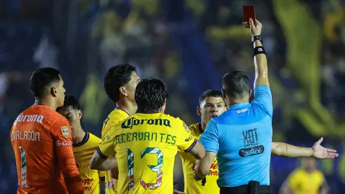 Richard Sánchez, expulsado ante Pumas.