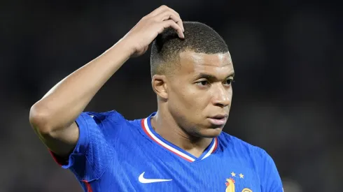 Kylian Mbappé no juega con Francia ante Bélgica
