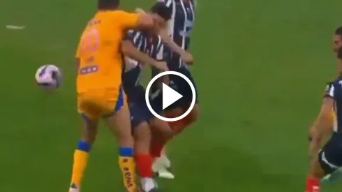 ¿Debió ser expulsado? La agresión de André-Pierre Gignac a Víctor Guzmán en Rayados vs. Tigres