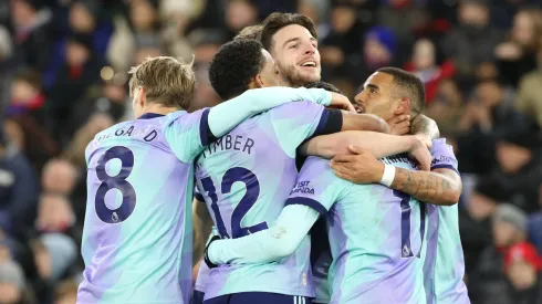 Los jugadores del Arsenal festejan en la goleada por 5-1 ante el Crystal Palace.