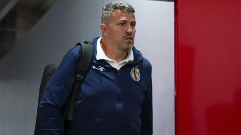 Relación tensa entre plantel de Chivas y el entrenador Óscar García.