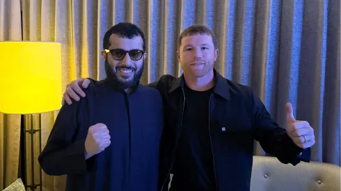 Canelo Álvarez finalmente llegó a un acuerdo con el jeque Turki Al-Alshikh.