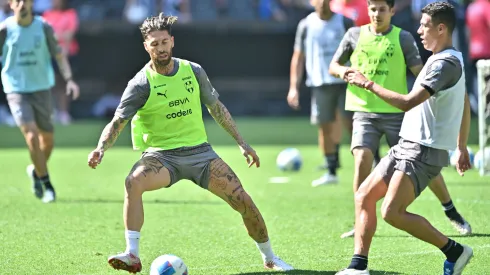 Sergio Ramos en su primer entrenamiento con Rayados.