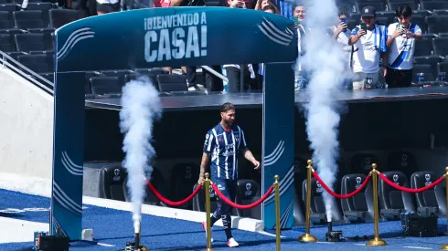 Ramos en su presentación en Rayados.
