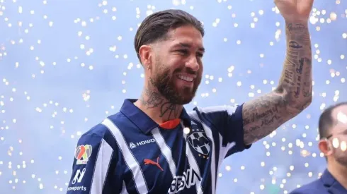 Historia pura: Sergio Ramos se estrena con Rayados.