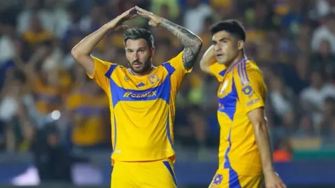 Gignac e Ibáñez, afuera del once de Tigres hoy.