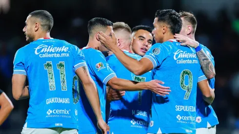 Los jugadores de Cruz Azul, a puro festejo.
