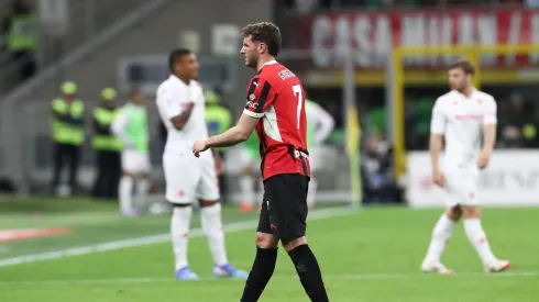 Santiago Giménez en Milan