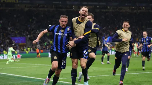 Frattesi pone el 4-3 para Inter ante Barcelona
