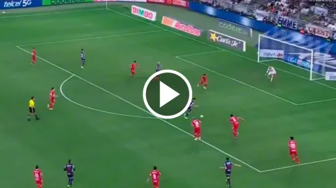 Sergio Canales marcó el 2-1 de Rayados sobre Toluca.