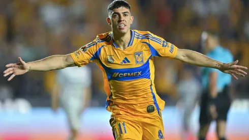 Juan Brunetta celebra su anotación frente a Necaxa en la Liguilla del Clausura 2025.