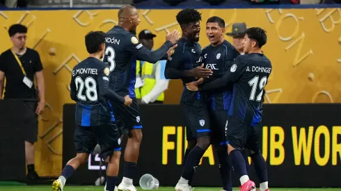 Los jugadores de Pachuca, a puro festejo de gol.