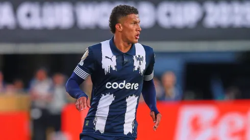 Nelson Deossa, pretendido por dos poderosos.