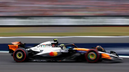 Lando Norris, a bordo del McLaren MCL39, en Silverstone