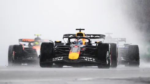 Max Verstappen bajo la lluvia de Silverstone