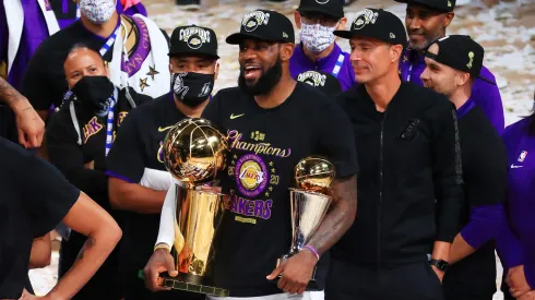 LeBron James celebrando el campeonato de 2020 con Los Angeles Lakers