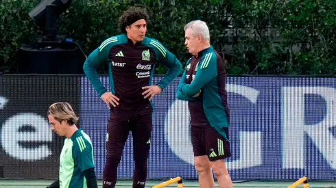 Aguirre mantiene la buena relación con Ochoa.