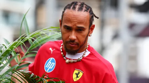 Lewis Hamilton en Baku con Ferrari