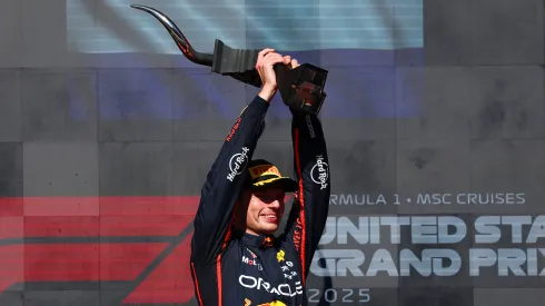Max Verstappen celebra su triunfo en COTA