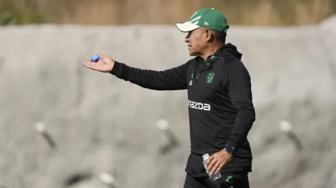 El costo de los 4 refuerzos de Nacho Ambriz
