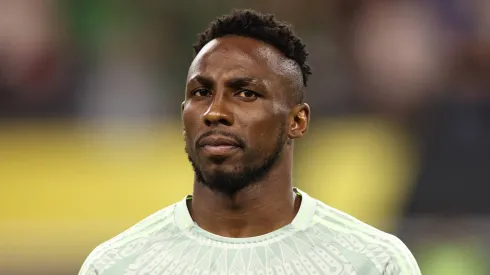 Julián Quiñones se cruzó con un aficionado de Al-Qadsiah
