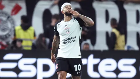 Memphis Depay aparece en el radar de Liverpool y Corinthians lo tasó.
