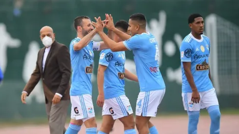 Con goles de Ávila y Calcaterra, Cristal venció 2-0 a Comercio y está en la final de la Bicentenario