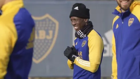 Mánager de Luis Advíncula contó detalles del traspaso a Boca Juniors: "Pelearon cada centavo como perro de presa"