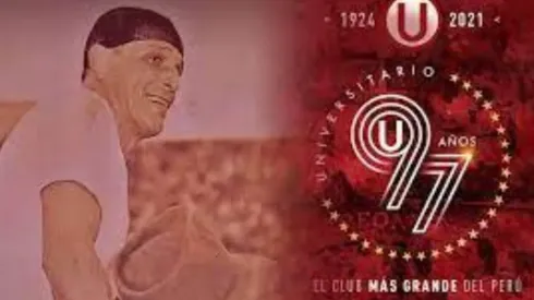 Hinchas de Universitario celebraron 97 años de la institución con fuegos artificiales