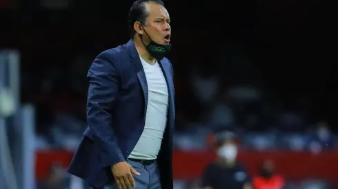 Pone paños fríos: Juan Reynoso calificó de un "accidente" la victoria del Cruz Azul por 4-0 al Toluca