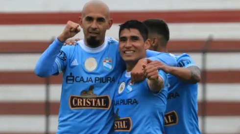 Marcos Riquelme anotó sorprendente golazo en el Sporting Cristal ante Alianza Atlético