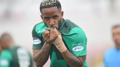 Jefferson Farfán festejó regreso a la Selección Peruana con golazo de cabeza para Alianza Lima