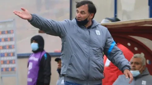 Bustos habló sobre la recuperación de Farfán y dijo para cuántos minutos está para jugar con Perú