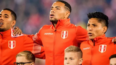 Alexander Callens durante un juego con la Selección Peruana. (Foto: Getty Images)