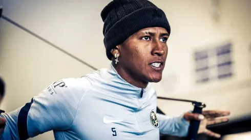 Pedro Aquino entrenándose con el América de Mexico. (Foto: Twitter)