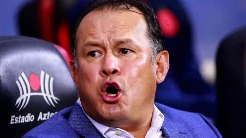 Juan Reynoso entrenando al Cruz Azul. (Foto: Getty Images)
