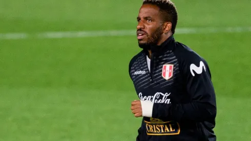 Jefferson Farfán entrenando para un partido de Perú. (Foto: Getty Images)