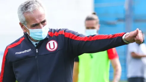 Gregorio Pérez, entrenador de Universitario. (Foto: Liga de Fútbol Profesional)
