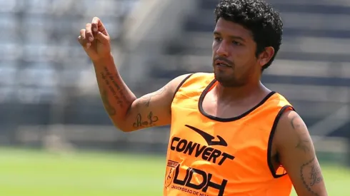 Reimond Manco durante un entrenamiento con Alianza Universidad. (Foto: Liga de Fútbol Profesional)
