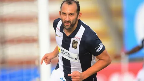 Hernán Barcos festejando un gol en la Liga 1 2021. (Foto: Liga de Fútbol Profesional)
