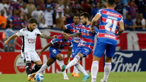 Con Gabriel Costa hasta los 67', Colo Colo venció 2-1 a Fortaleza por la Libertadores. Foto: Conmebol Libertadores