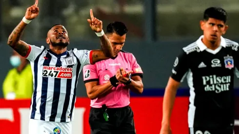 Wilmer Aguirre celebrando gol ante Colo Colo por Copa Libertadores. (Foto: Getty Images)
