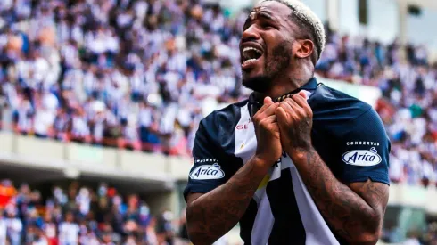 No hay Alianza: Farfán faltó a la práctica luego de ser golpeado por Hurtado. (Foto: Liga de Fútbol Profesional)
