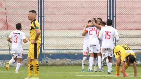 Atlético Grau le remontó el partido a la Academia Cantolao y se quedó con el triunfo por 2-1 en Villa el Salvador. Foto: Liga de Fútbol Profesional