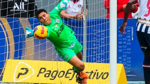 Cerca a la perfección: el increíble puntaje de Saravia en el Alianza vs Cristal. (Foto: Twitter Alianza Lima)
