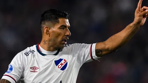 Suárez ingresó en el segundo tiempo del duelo entre Nacional ante Atlético Goianiense. (Foto: Getty Images)
